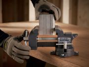 ΜΕΓΓΕΝΗ ΕΛ.ΧΡ.ΠΕΡΙΣΤΡ.ΒΕΛΓ.115©1-83-065