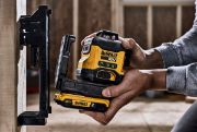 DeWalt Αυτορυθμιζόμενο Laser Πράσινης Δέσμης 3x360° DCLE34031D1