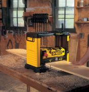 Dewalt Ξεχονδριστήρας με Ισχύ 1800W & Ταχύτητα Κοπής 10000rpm (DW733-QS)