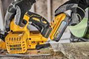 DeWalt Δισκοπριονο Brushless 18V XR 184mm (SOLO) DCS570NT