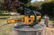 Dewalt Αλυσοπρίονο Μπαταρίας 30cm XR Brushless 18V με 1x5A.h DCMCS565P1-QW
