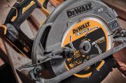 Εικόνα της Dewalt Δισκοπρίονο Χειρός XR 18V Flexvolt 190mm (Solo) DCS573NT-XJ