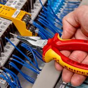 KNIPEX Πένσα - Μυτοτσίμπιδο 145mm 1000V 08 26 145