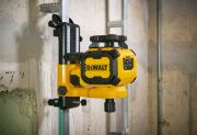 Dewalt Περιστροφικό Laser Πράσινης Δέσμης 600m ±1.5mm/30m με Τρίποδο – DCLE15221GL-QW