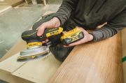 Dewalt Έκκεντρο Τριβείο Μπαταρίας Brushless 18V XR 150mm Solo – DCW230N-XJ