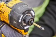 DEWALT Υδραυλικό Παλμικό Κατσαβίδι Brushless 18V XR Li-ion σε Κασετίνα (2x1.7Ah) DCF870E2T