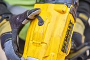 Dewalt Καρφωτικό Σκυροδέματος Brushless 18V για Καρφιά 15°  (Solo) – DCN890N-XJ